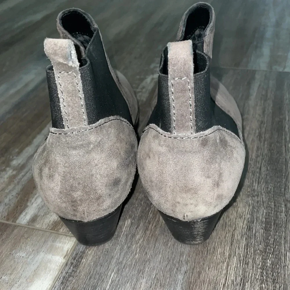 Aquatalia Gray Suede Ankle Boots size 9